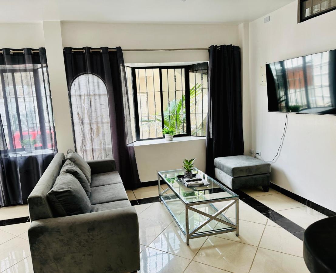 Comfortable 3-Bedroom Apartment, Close To The American Consulate جواياكيل المظهر الخارجي الصورة